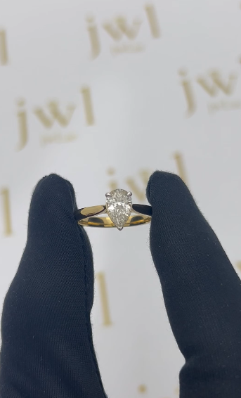 1.01 Carat Pear Lab-Grown Diamond Classic Solitaire Engagement Ring in 18K Yellow Gold