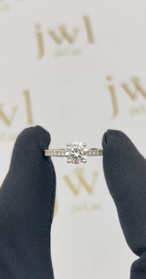 1.01 Carat Round Lab-Grown Diamond Ophelia Engagement Ring in 18K White Gold