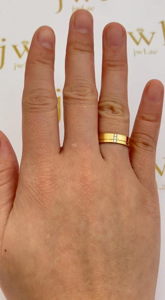 Radiant Love Lab-Grown Diamond Wedding Band in 18K Yellow Gold