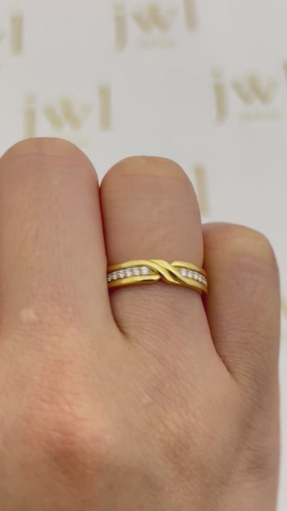 Twisted Diamond Lab-Grown Diamond Wedding Band in 18K Yellow Gold