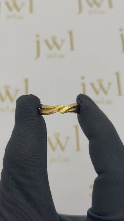 Glittering Union Lab-Grown Diamond Wedding Band in 18K Yellow Gold