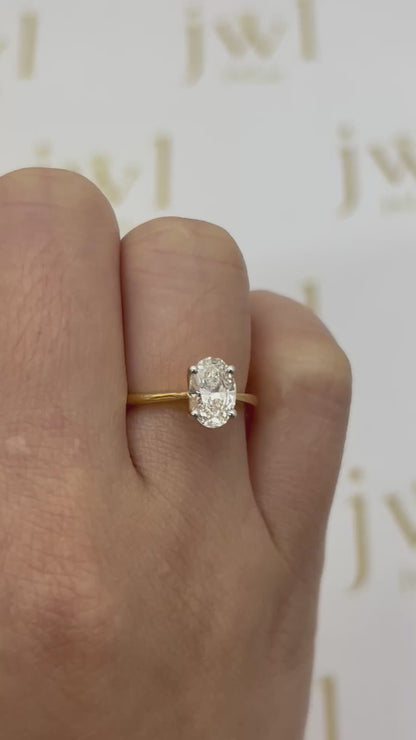 1.05 Carat Oval Lab-Grown Diamond Classic Solitaire Engagement Ring in 18K Yellow Gold