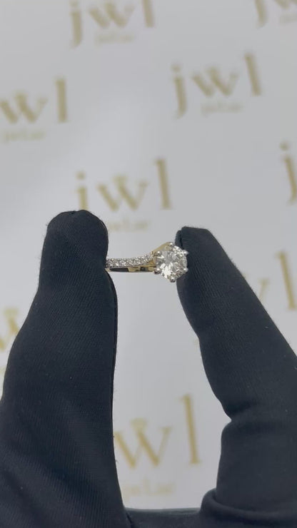 1.07 Carat Round Lab-Grown Diamond Twisted Pavé Engagement Ring in 18K Yellow Gold