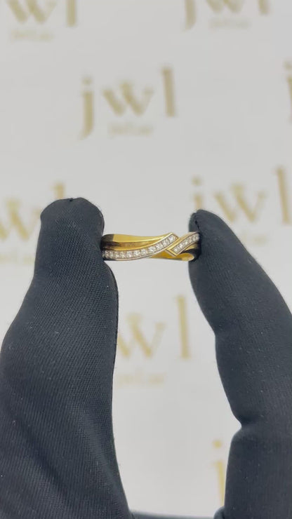 Glittering Union Lab-Grown Diamond Wedding Band in 18K Yellow Gold