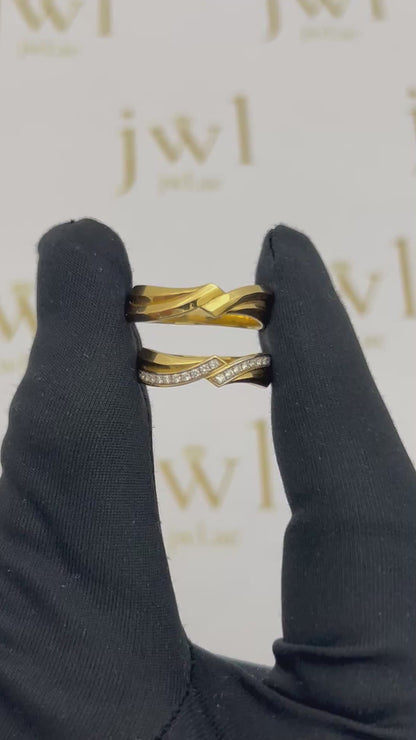 Glittering Union Lab-Grown Diamond Wedding Band in 18K Yellow Gold